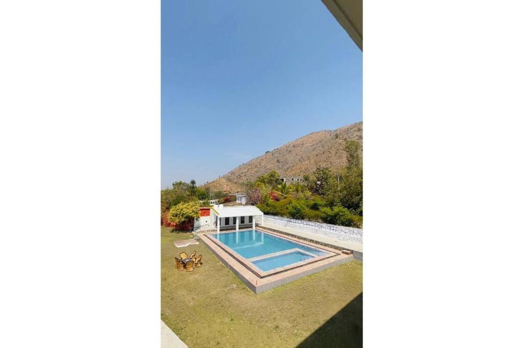Raj Retreat Villa Nāi エクステリア 写真